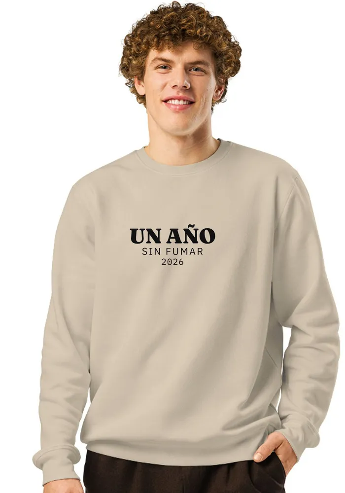 Noi amb dessuadora color sorra: UN ANY · SENSE FUMAR