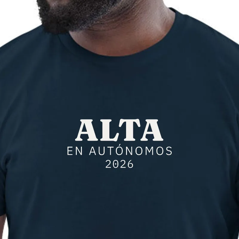 Home amb samarreta blau marí, enquadrament al segell: ALTA · COM A AUTÒNOMA