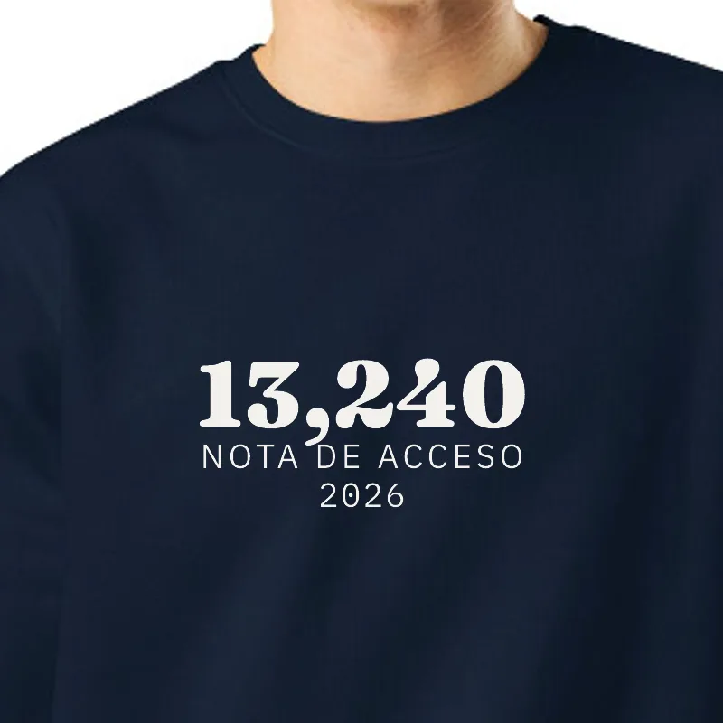 Noi amb dessuadora blau marí: 13,240 · NOTA D’ACCÉS